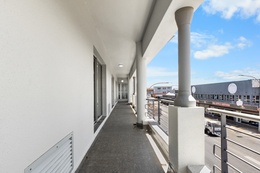 To Let commercial Property for Rent in Parow Western Cape